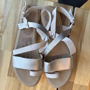 Sorel Ella Criss Cross Sandals Nude Metallic 10